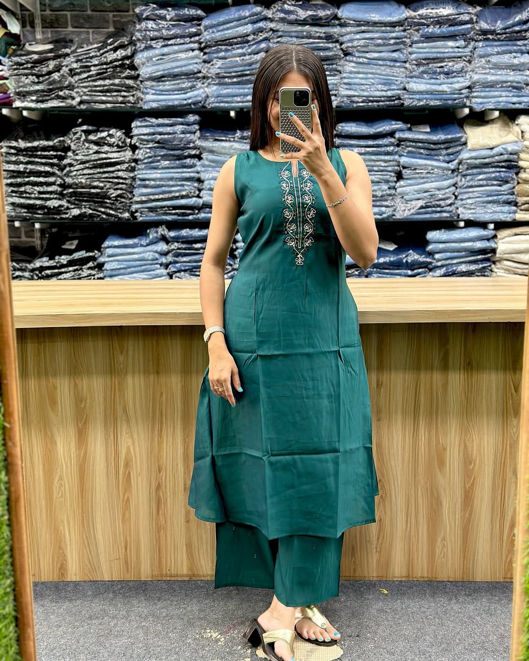 Women’s Cotton Slub Handwork Co-ord Set – Kurti & Pant