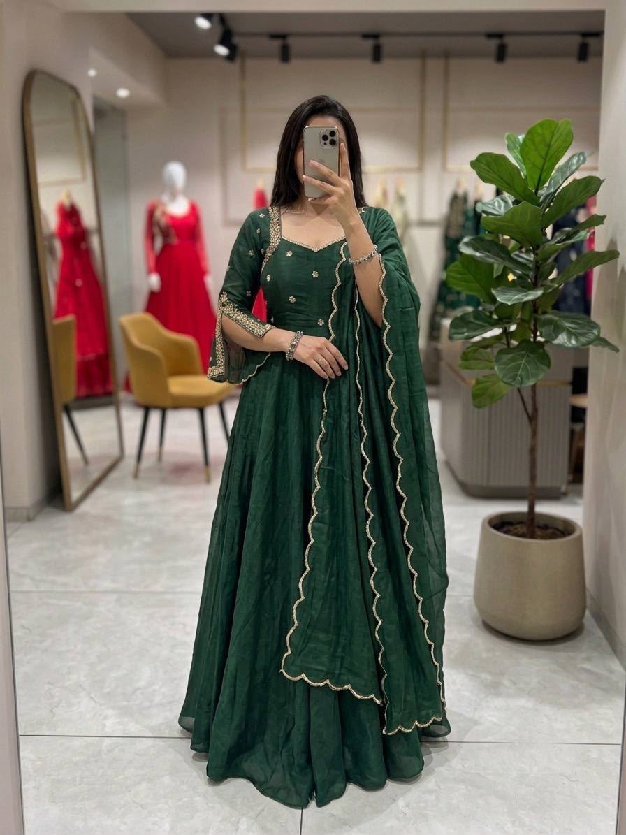 Emerald Green Sparkling Georgette Anarkali Gown | Velora