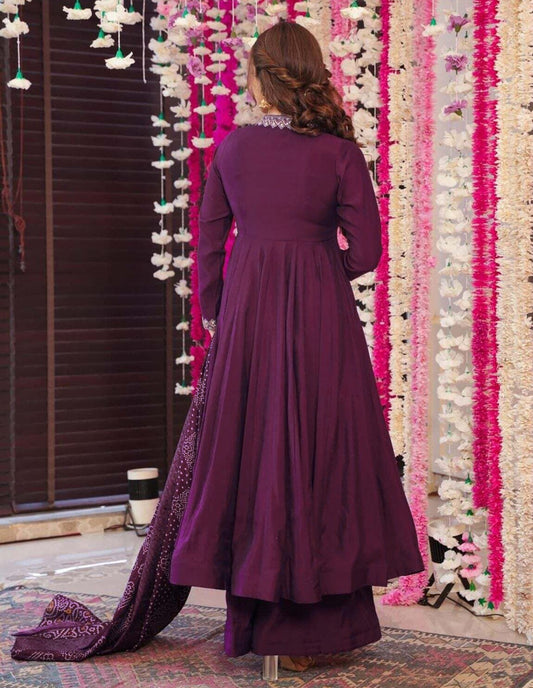 Women's Vichitra Embroidered Kurta Set with Chanderi Printed Dupatta