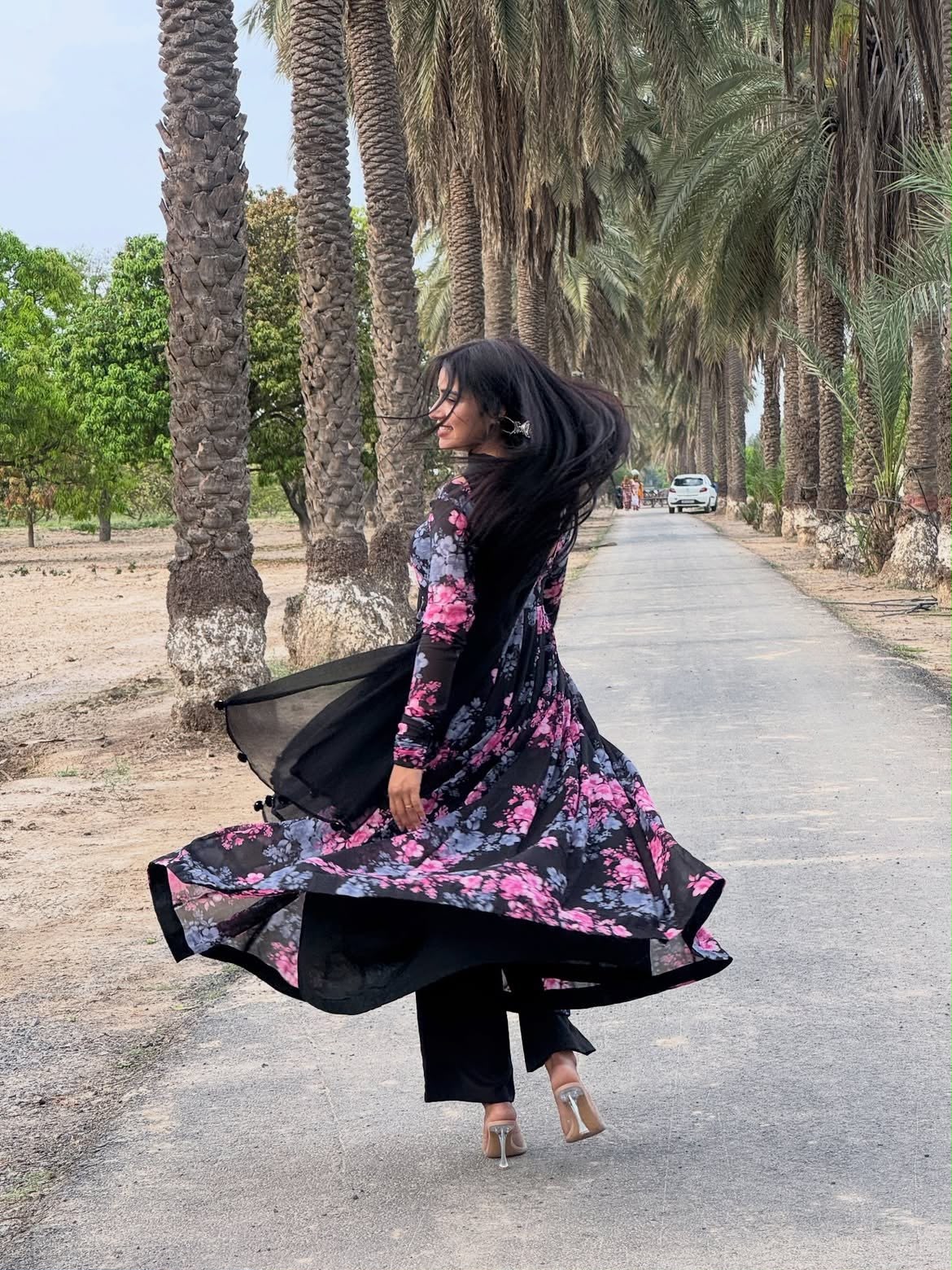 Floral Fox Georgette Anarkali Set with Dupatta – Black